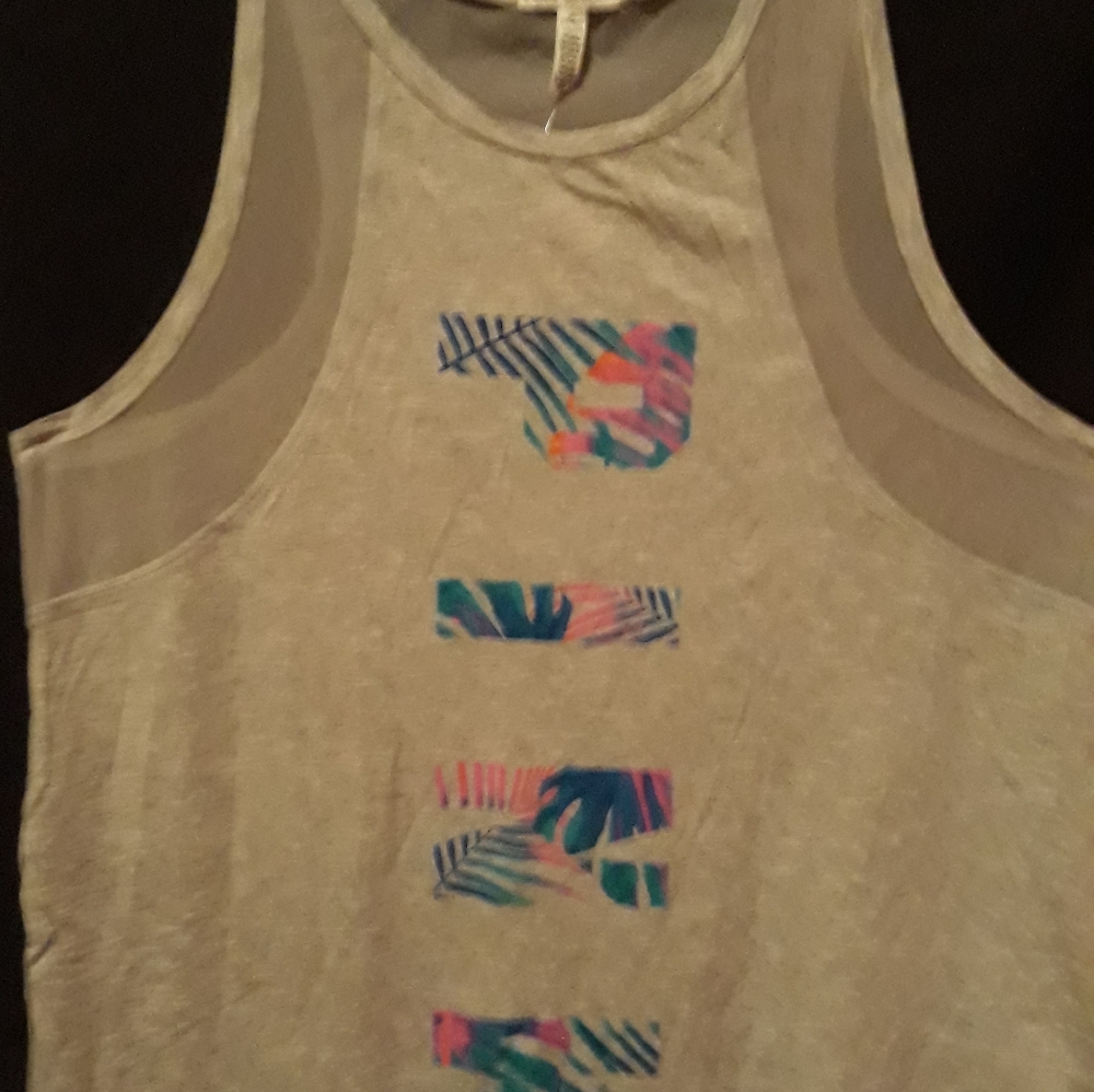 Tank top - Picture 3 of 3